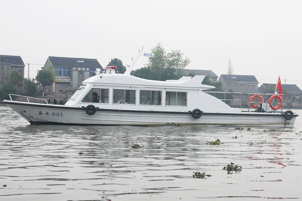 13米水(shuǐ)政艇